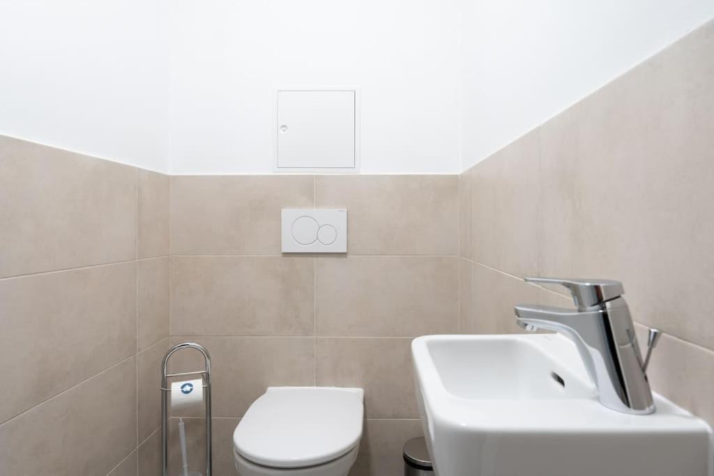 1Br Haven With Swift City Access By Hm فيينا المظهر الخارجي الصورة
